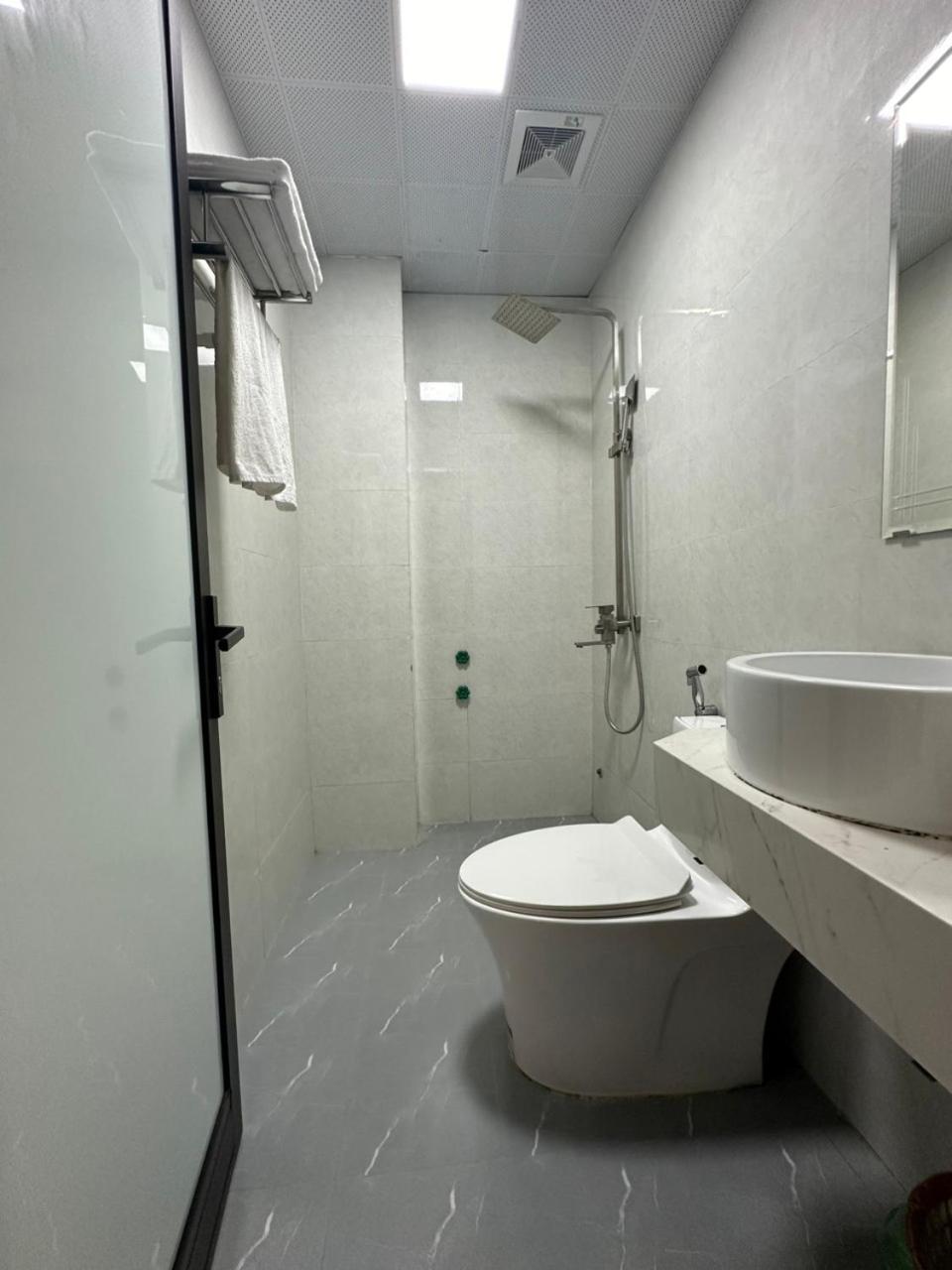 Viet Hoang Hotel Hạ Long Extérieur photo